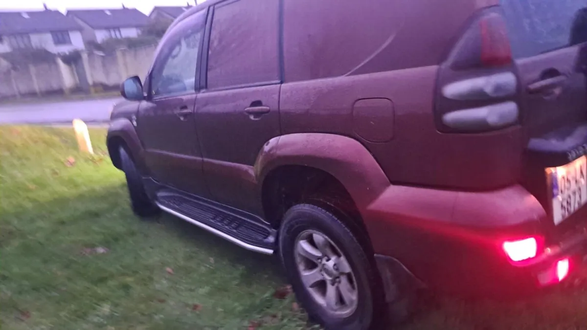 Toyota Land Cruiser - Image 4