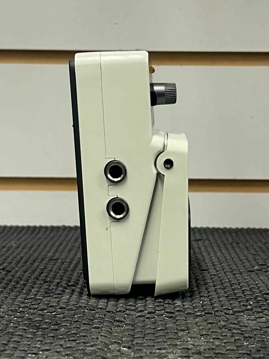 Behringer NR300 Noise Reducer - Image 3