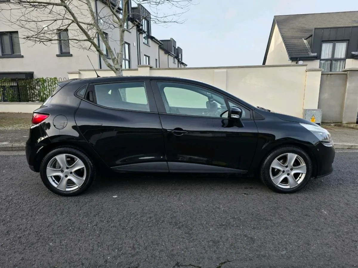 Renault Clio new NCT December 2026 - Image 2