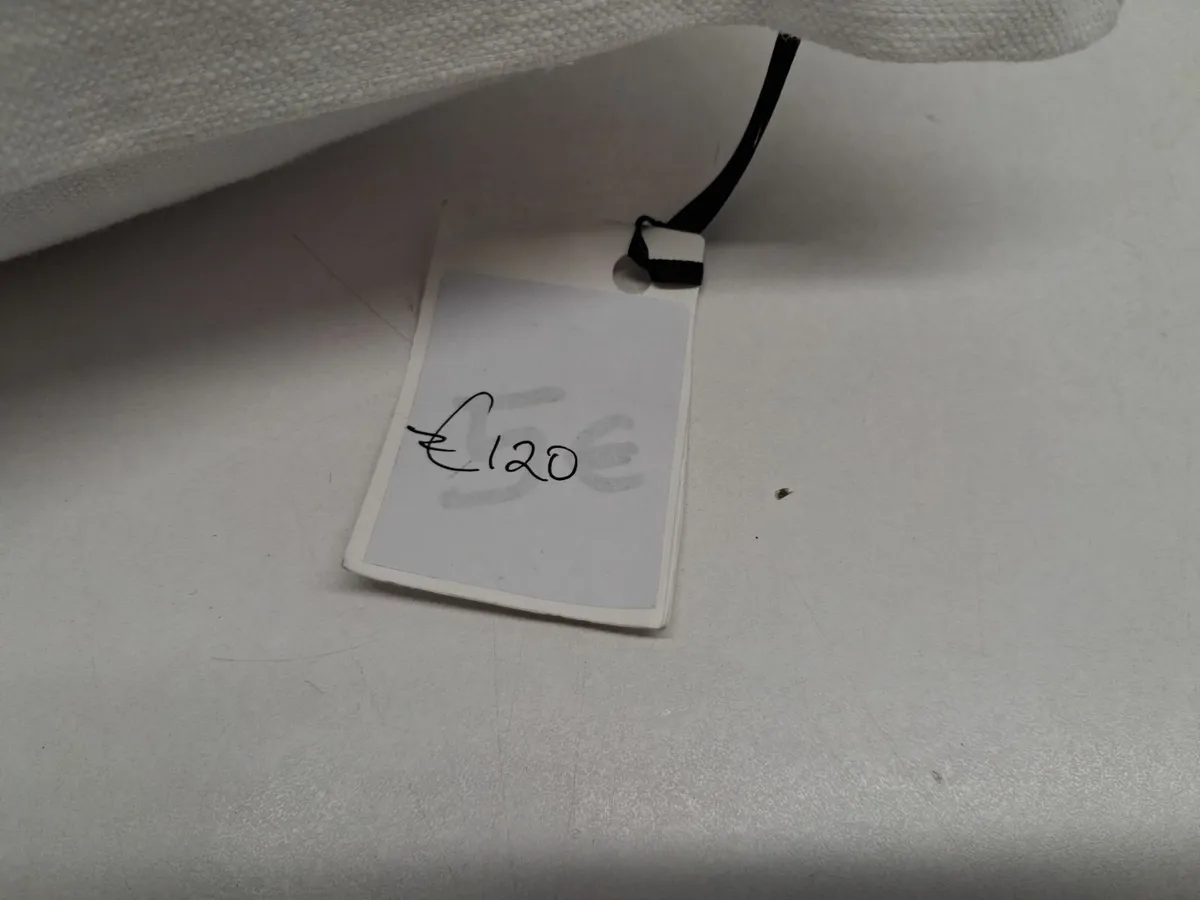 Online Auction Of Cushions & More! - Image 2