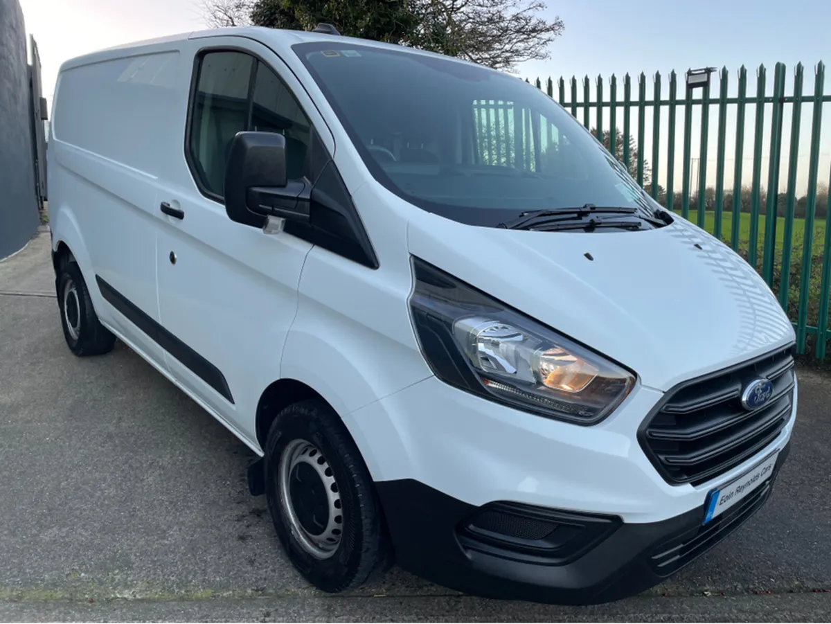 Ford Transit Custom 300 SWB 2.0TD L1H1  LOW KMS! N - Image 2