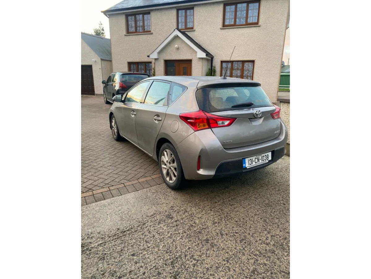 Toyota Auris 1.4 D-4D ICON 5DR S/S - Image 4