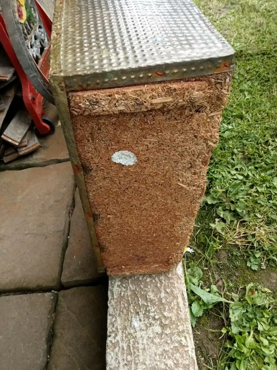 Old newspaper magazine holder - Image 3