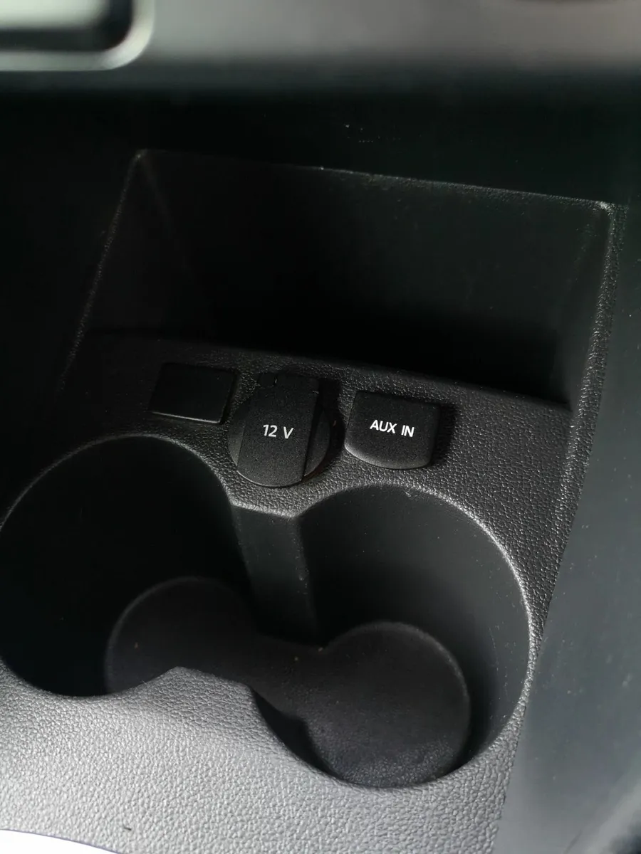 Volkswagen Polo 2013 - Image 2