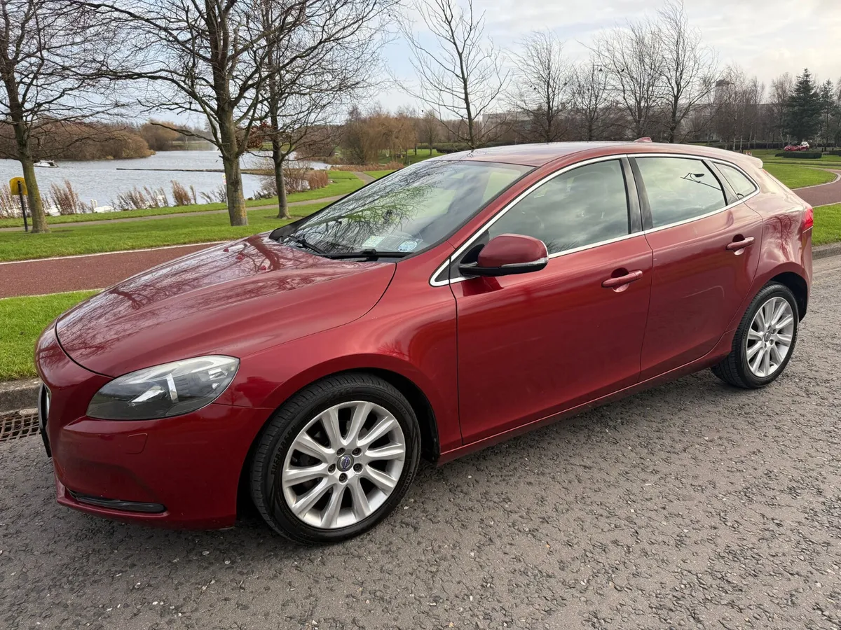 1.6 DIESEL HIGH SPEC LOW MILEAGE - Image 3