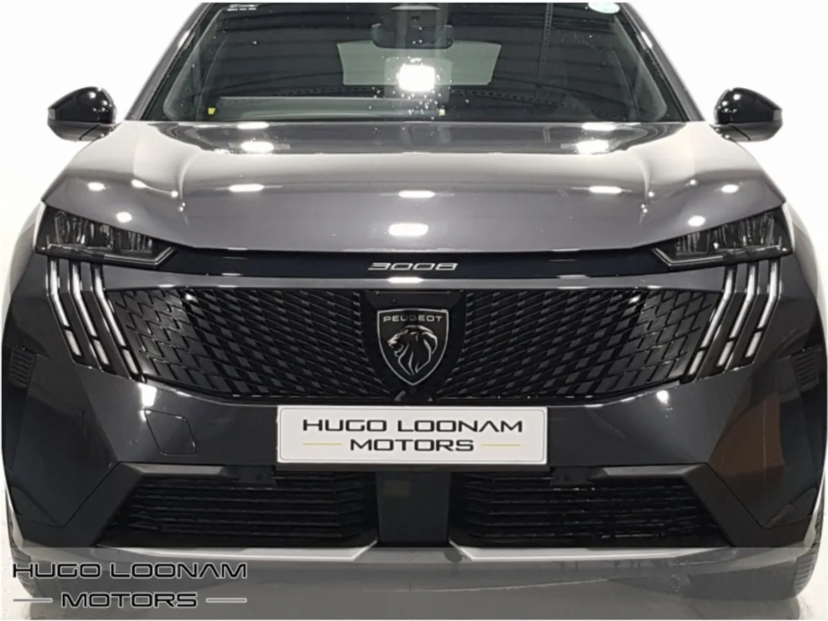 Peugeot 3008 eAllure 73kWh 210bhp - Image 3