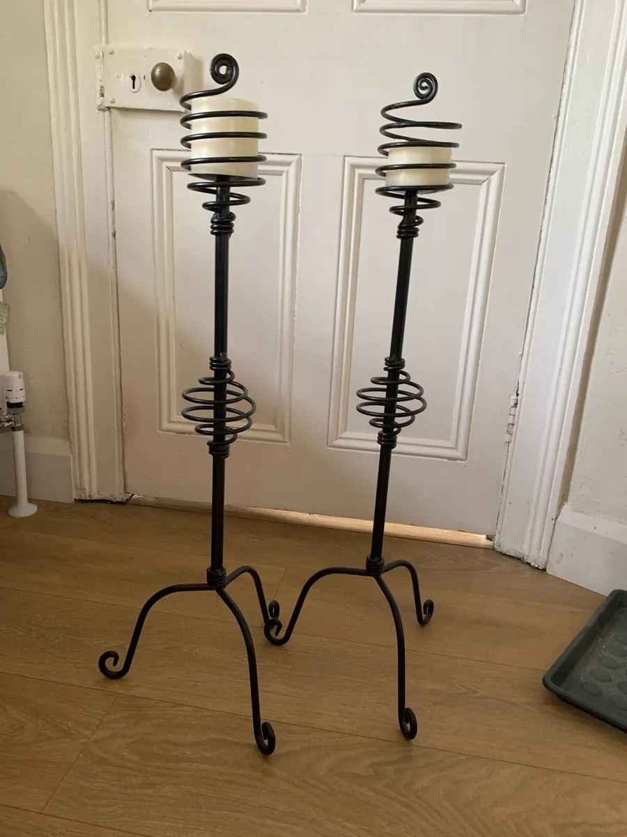 2 black Candlesticks - Image 1