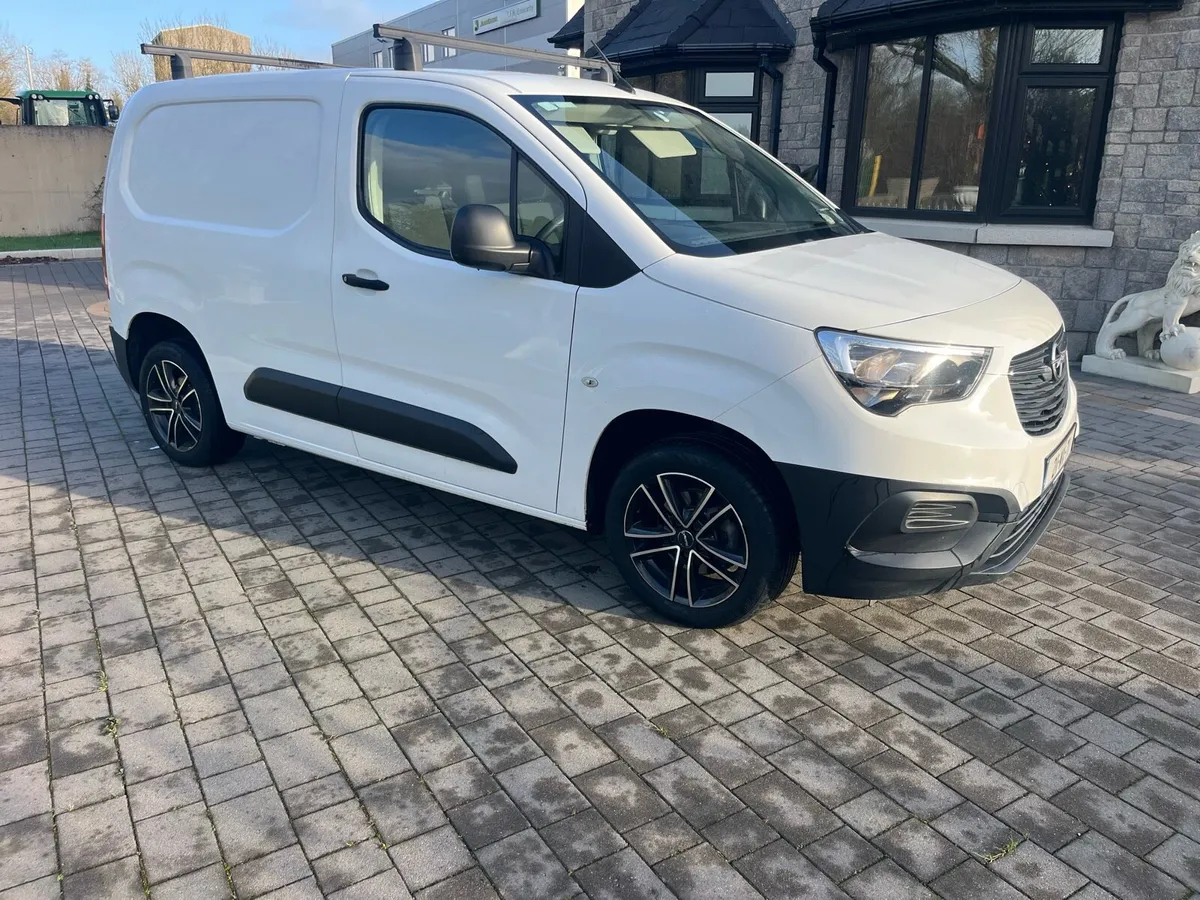 2021 Opel combo *new doe* - Image 1