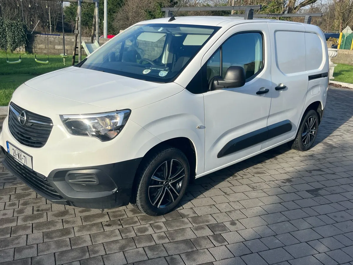 2021 Opel combo *new doe* - Image 2