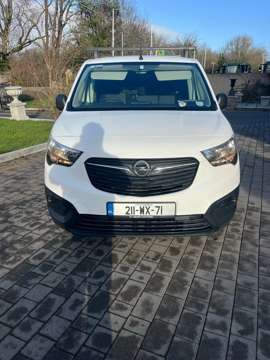 2021 Opel combo *new doe* - Image 3