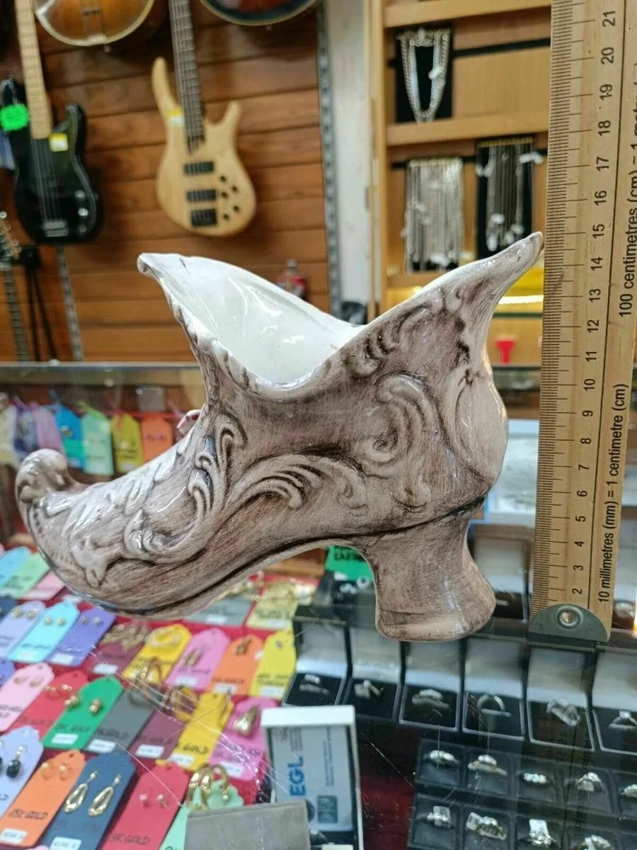 Vintage Capodimonte Porcelain Boot Planter - Image 2