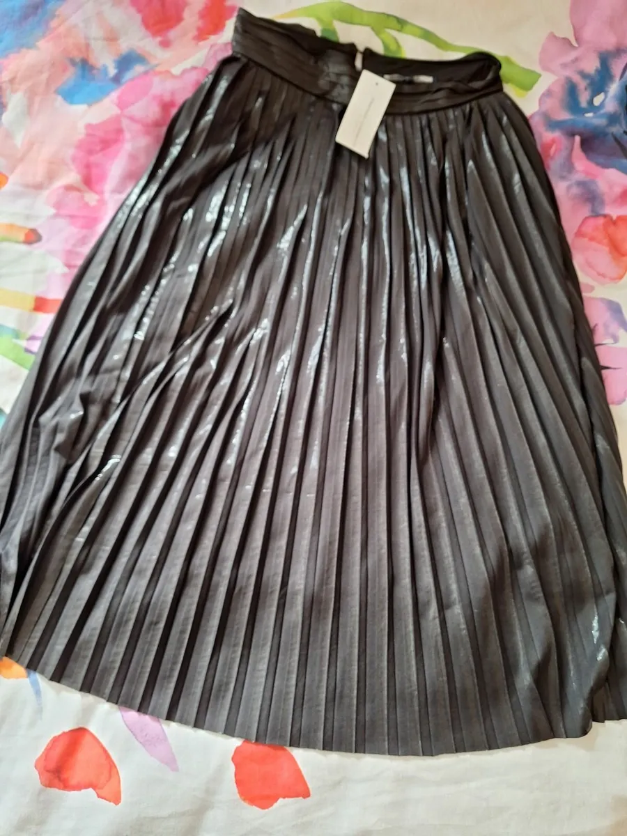 NEW French Connection pleat midi skirt size 10