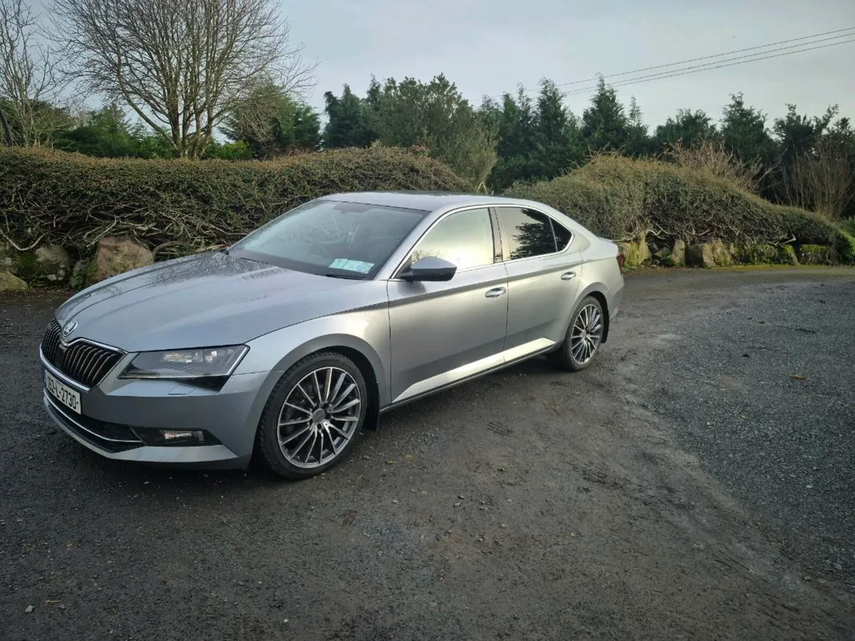 Skoda superb - Image 1