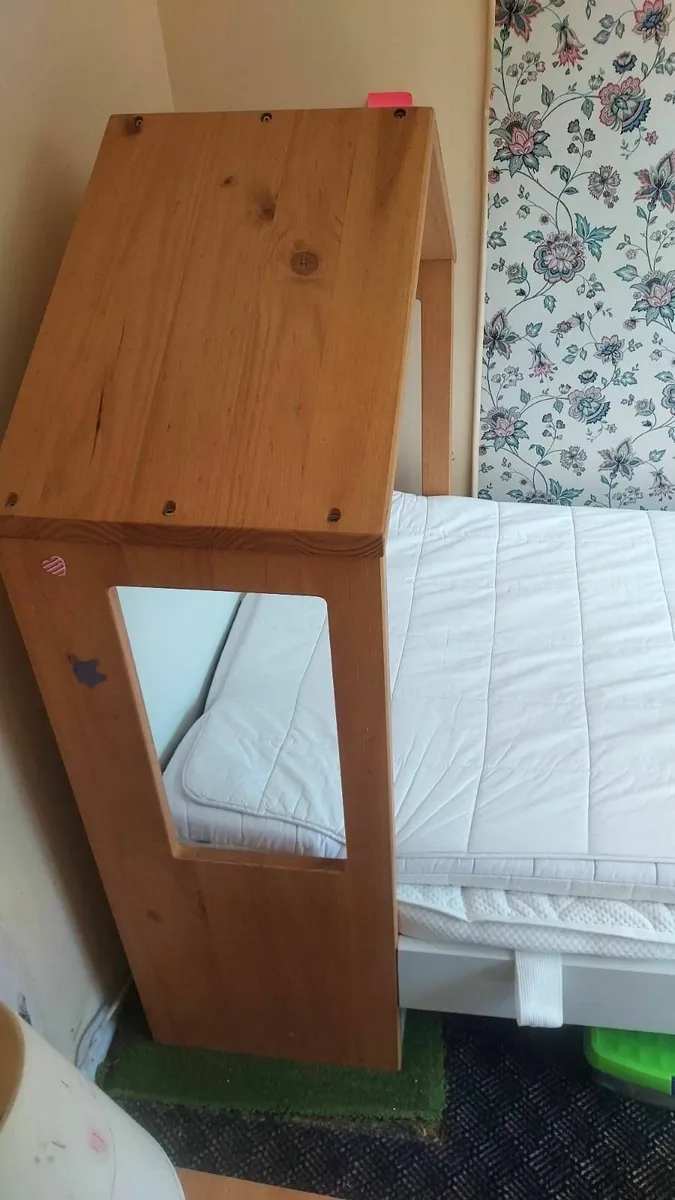 Kids canopy bed - Image 4