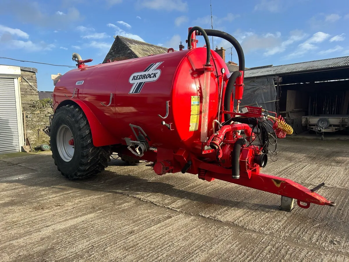 2021   Redrock 3000 Gallon - Image 4