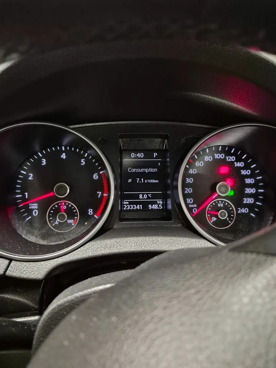 1.4 Petrol automatic golf - valid NCT - Image 2