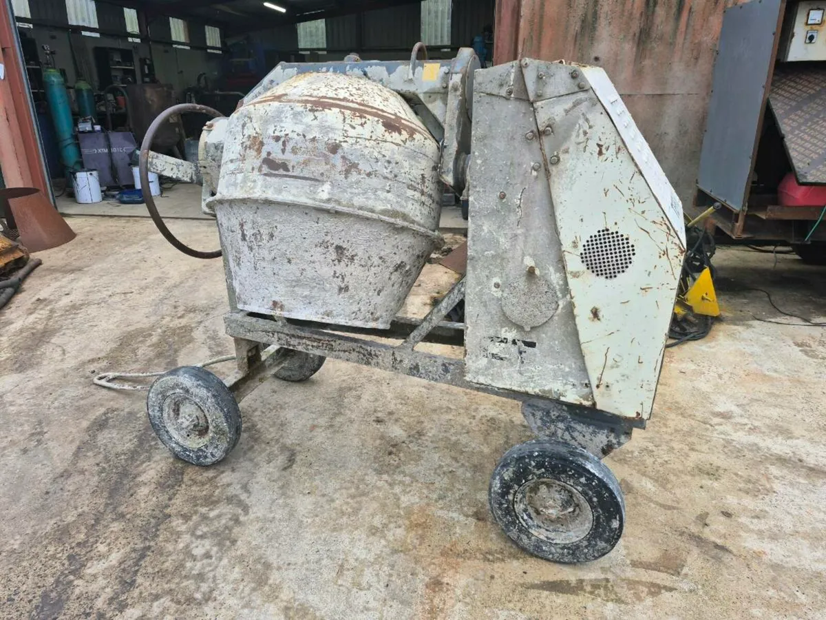Terex keystart cement mixer - Image 1