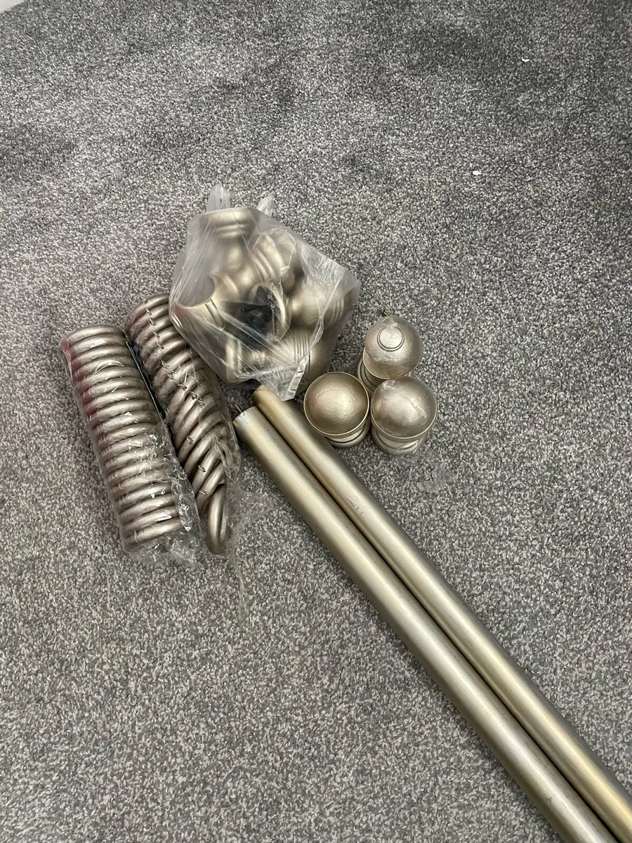 Curtain Pole - Image 3