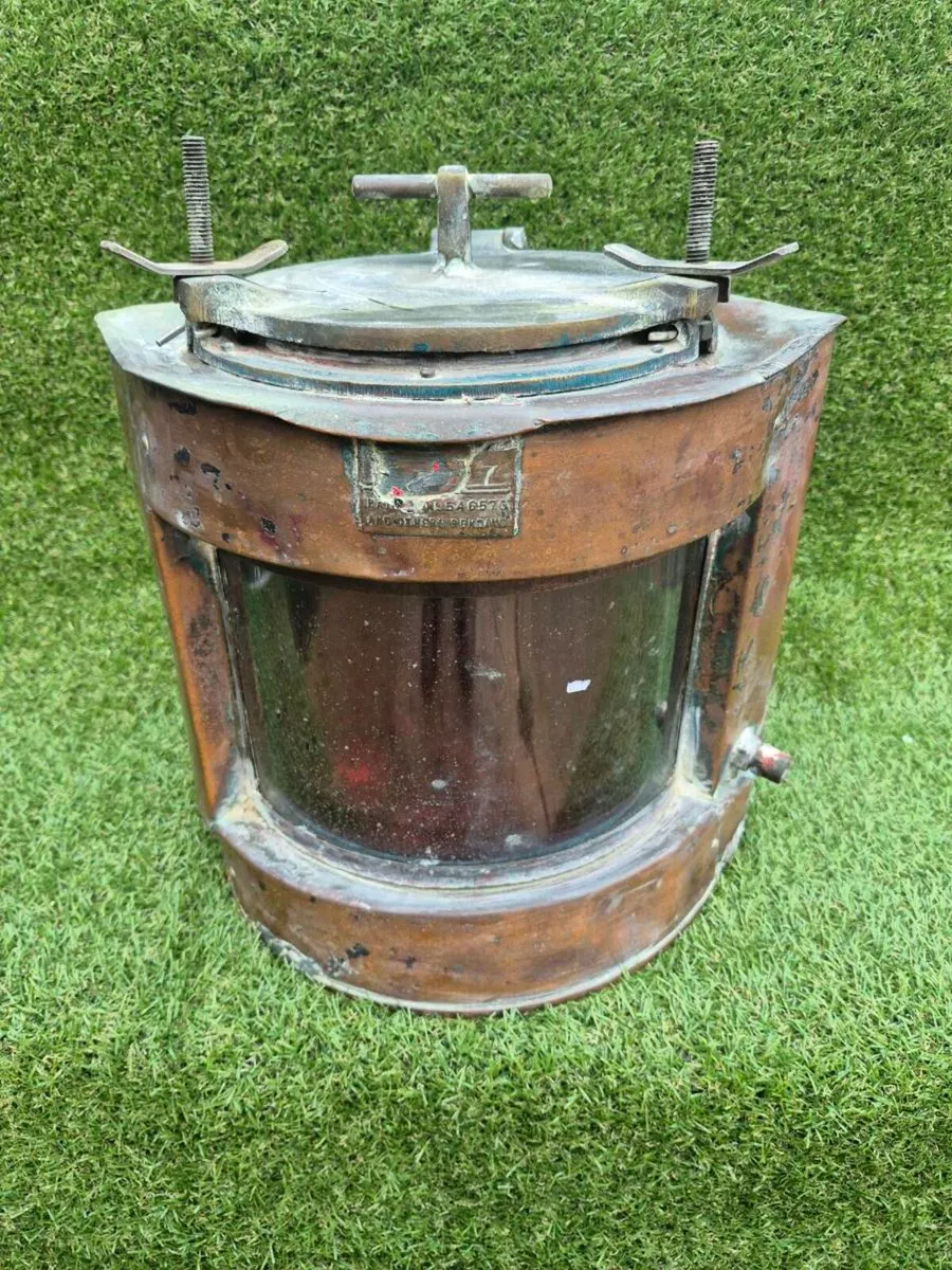 Old corner Ships Lantern - Image 1