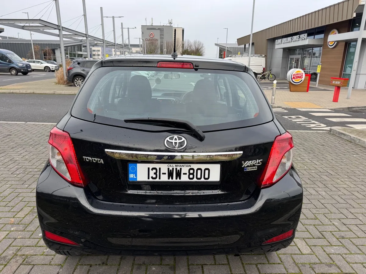 2013 Toyota Yaris Manual - Image 4