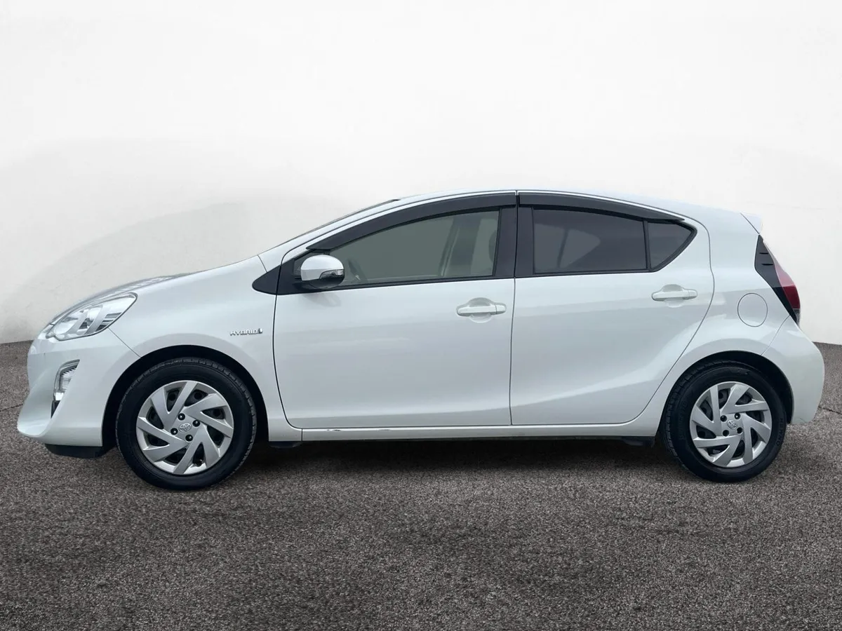 Toyota Aqua 2015 Auto Hybrid - Image 4