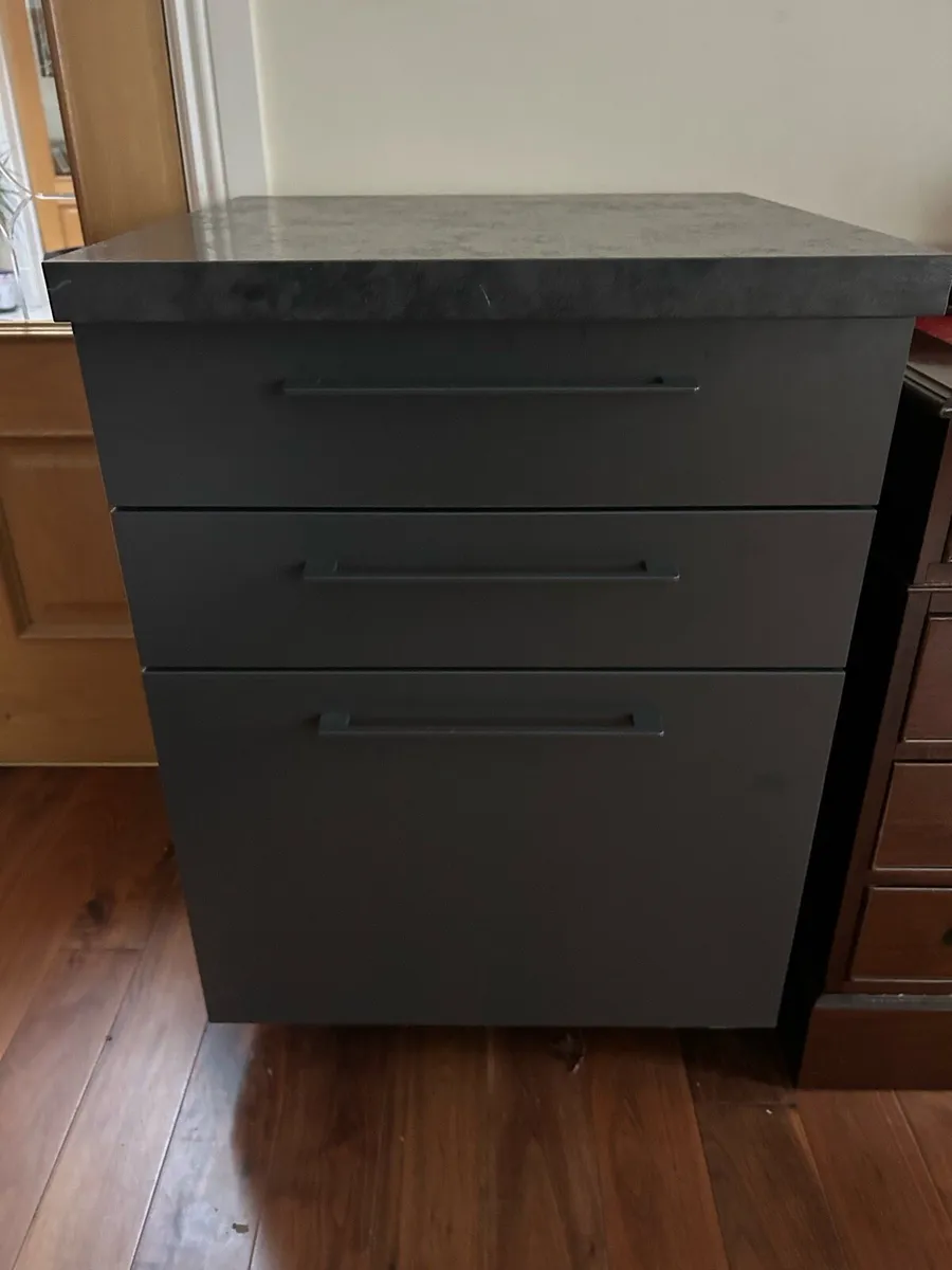 Cabinet for sale - Image 3