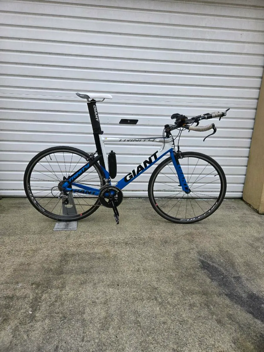 Giant trinity - Image 2