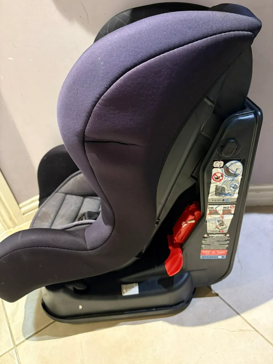 Child car seat - Image 3