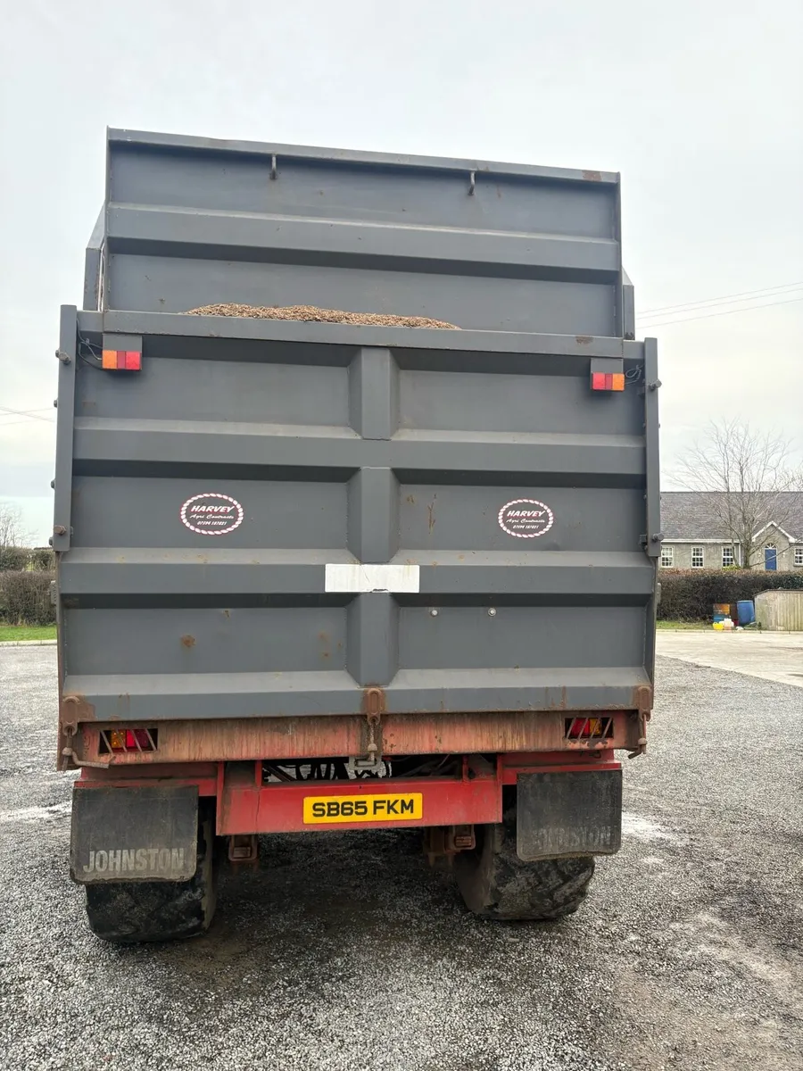 Silage trailer Johnston 16ton - Image 2