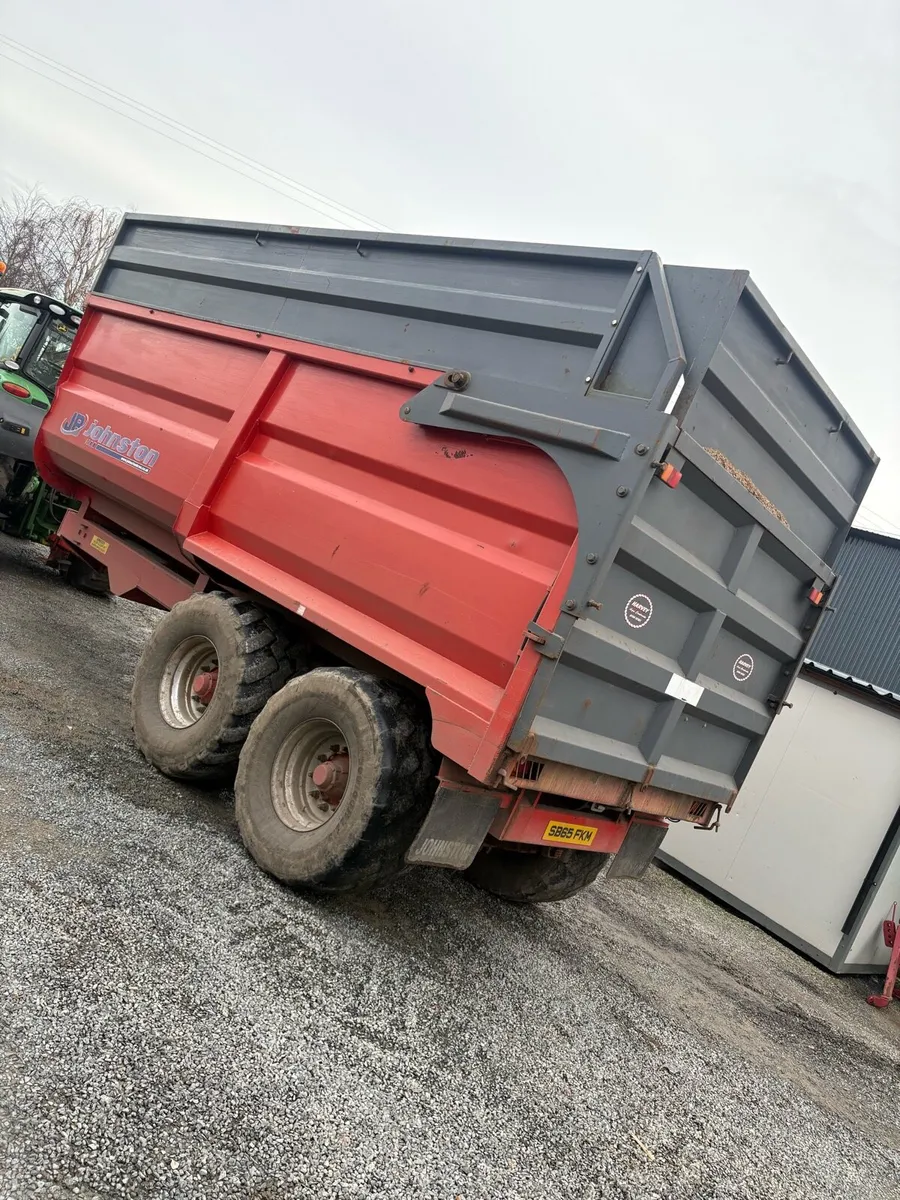 Silage trailer Johnston 16ton - Image 3