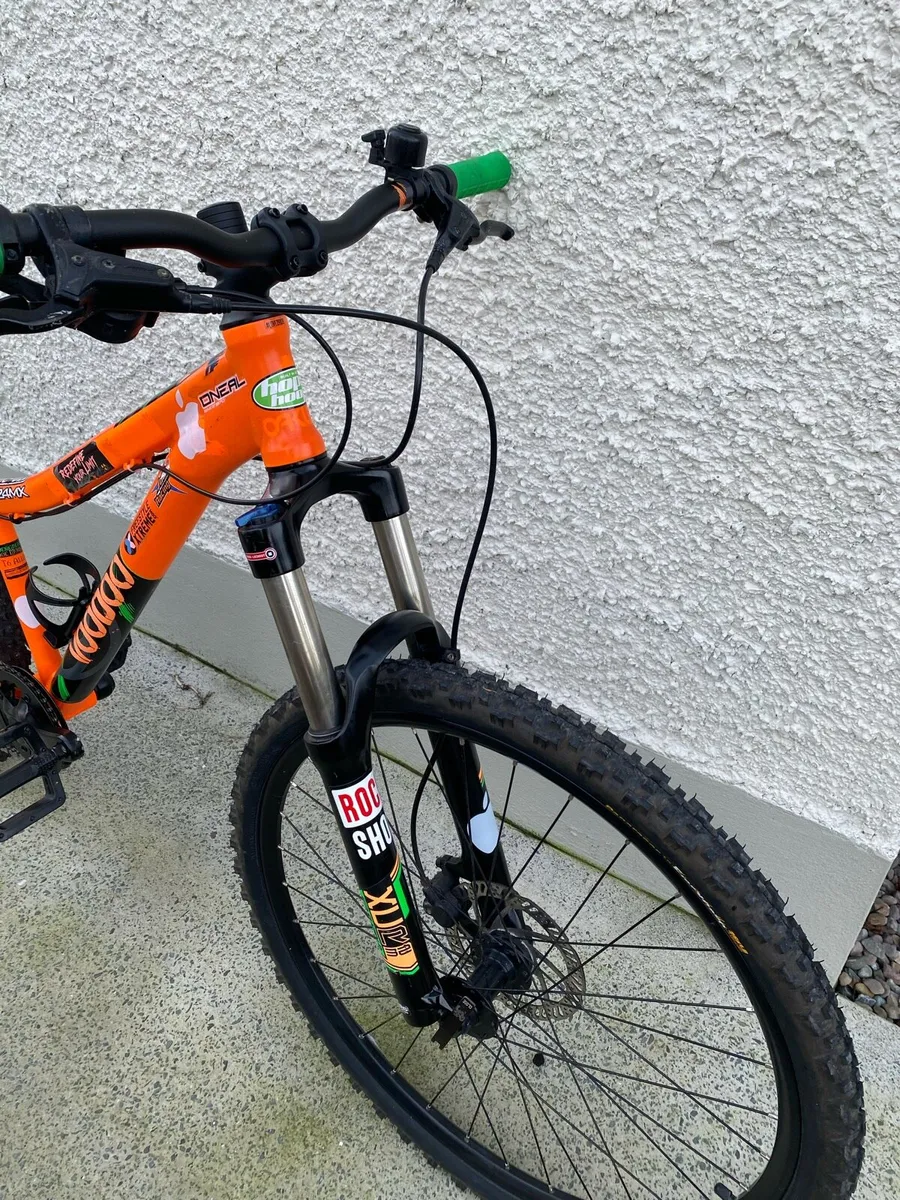 Voodoo Nzumbi Junior mountain bike 26” wheels - Image 3