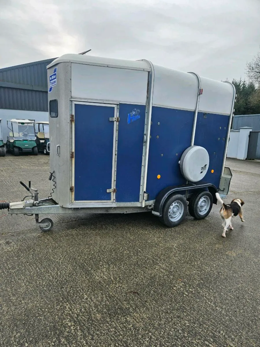 Horse box - Image 2