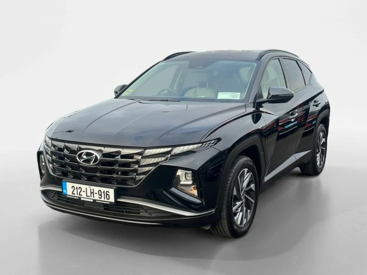 Hyundai Tucson 2WD Executive w.2 Tone Roof - Image 4