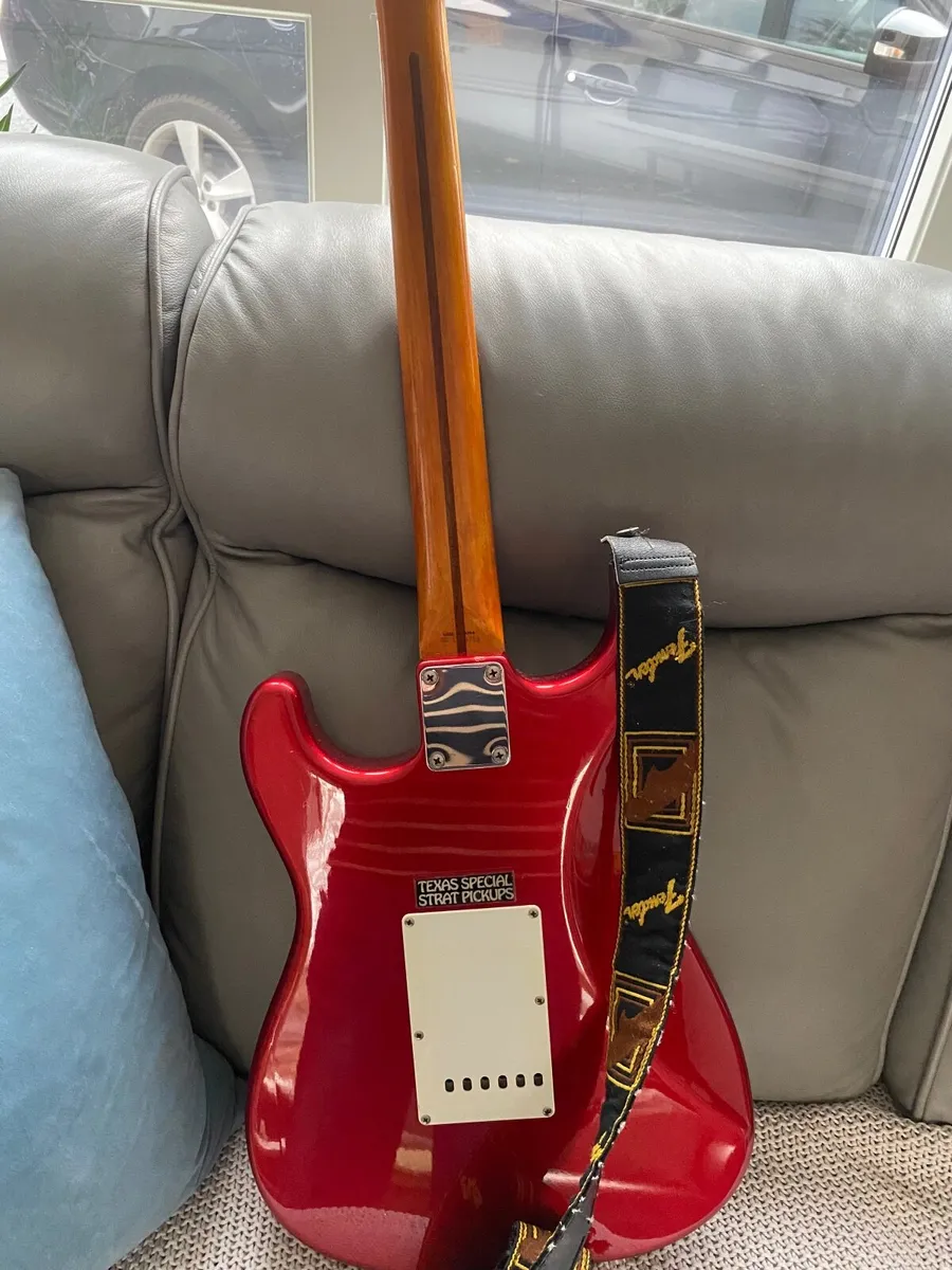 Fender Japan 🇯🇵 Stratocaster  1994/6 - Image 2