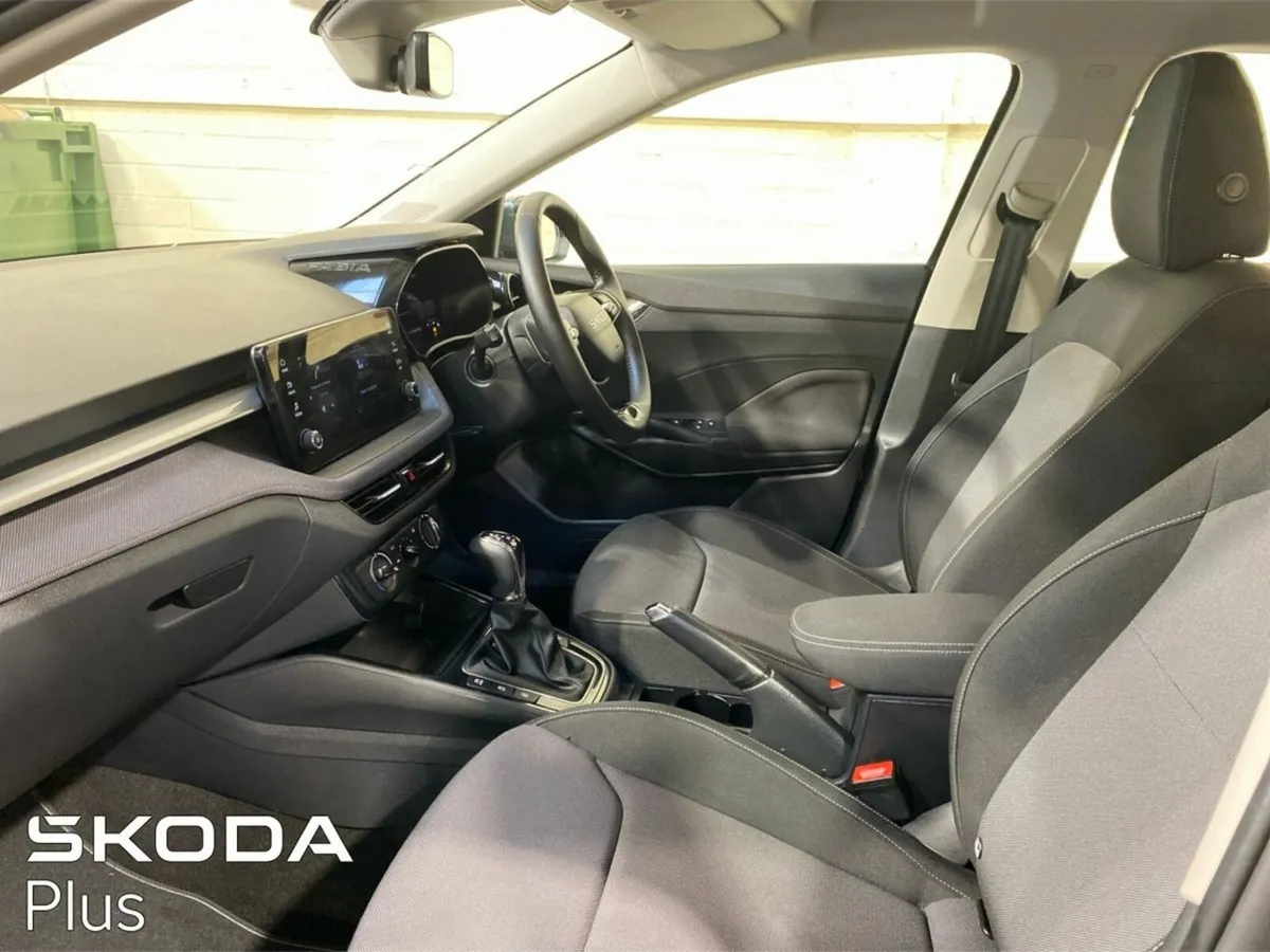 Skoda Fabia FABIA SELECTION 1.0TSI 115HP DSG - Image 4