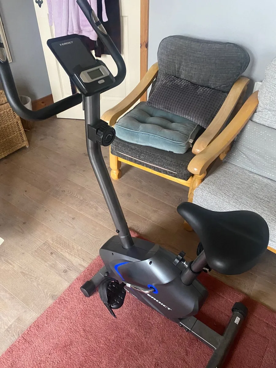 Gym equipment - Image 1