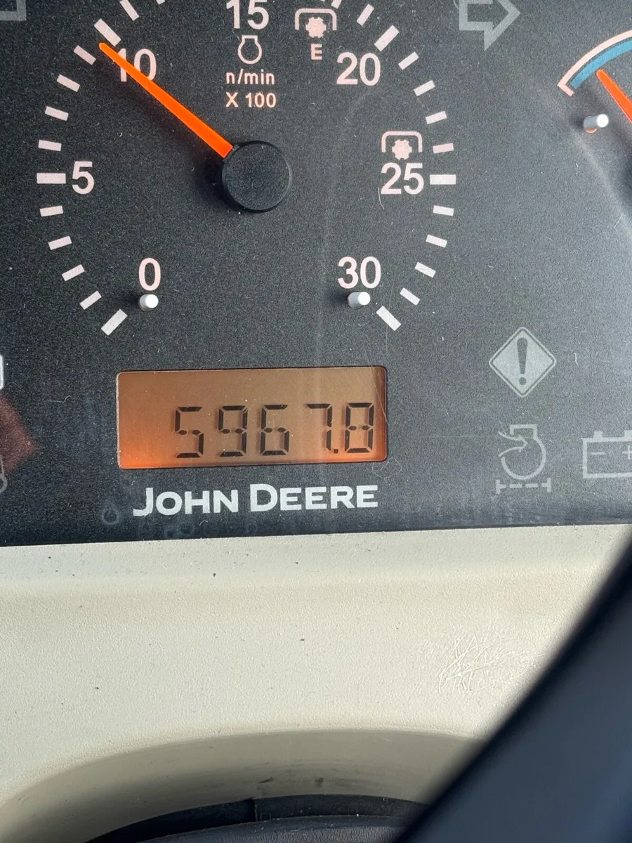 John Deere Compact Tractor - Image 3