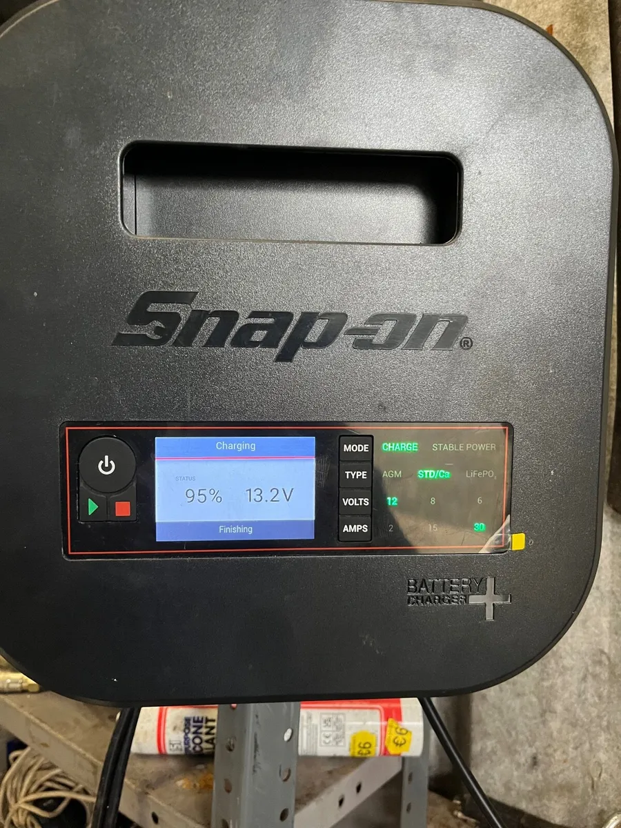 Truck battery - Image 3