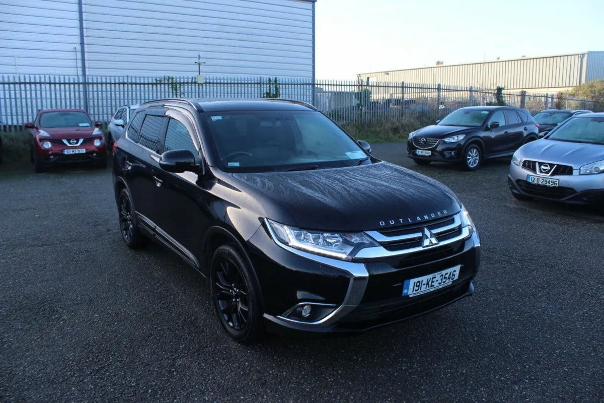 Mitsubishi Outlander 2.2 DI-D 150PS 6MT 4WD 7-Seat - Image 1