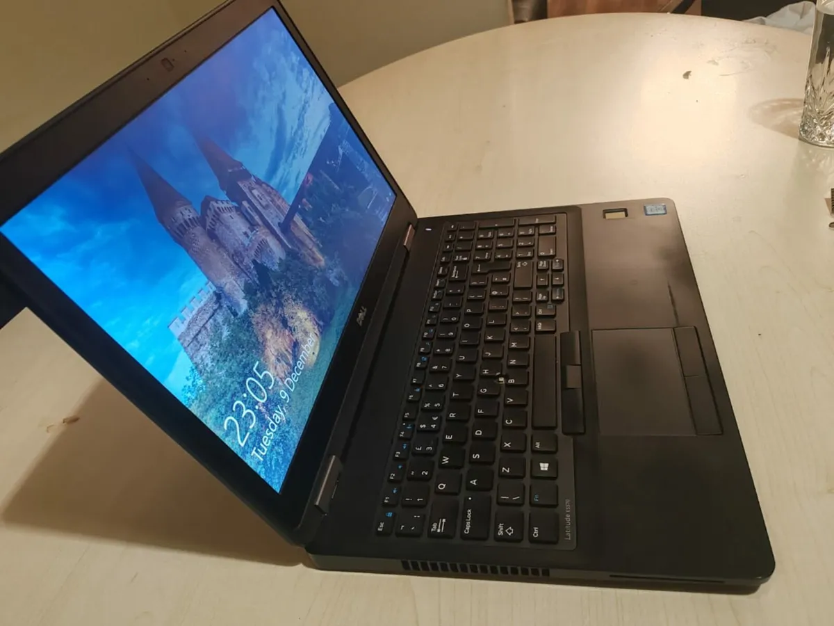 Laptop - Image 1