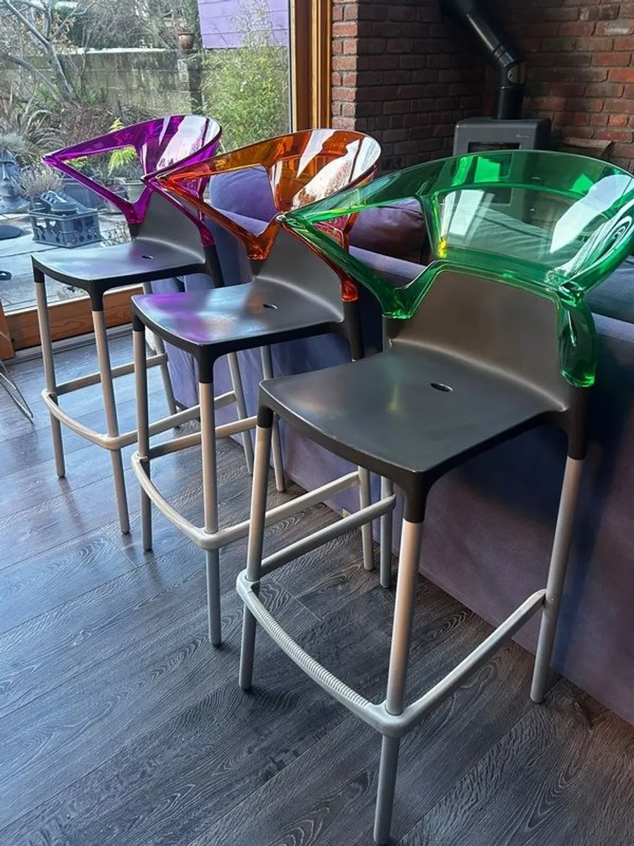 3 Funky  bar stools - Image 1