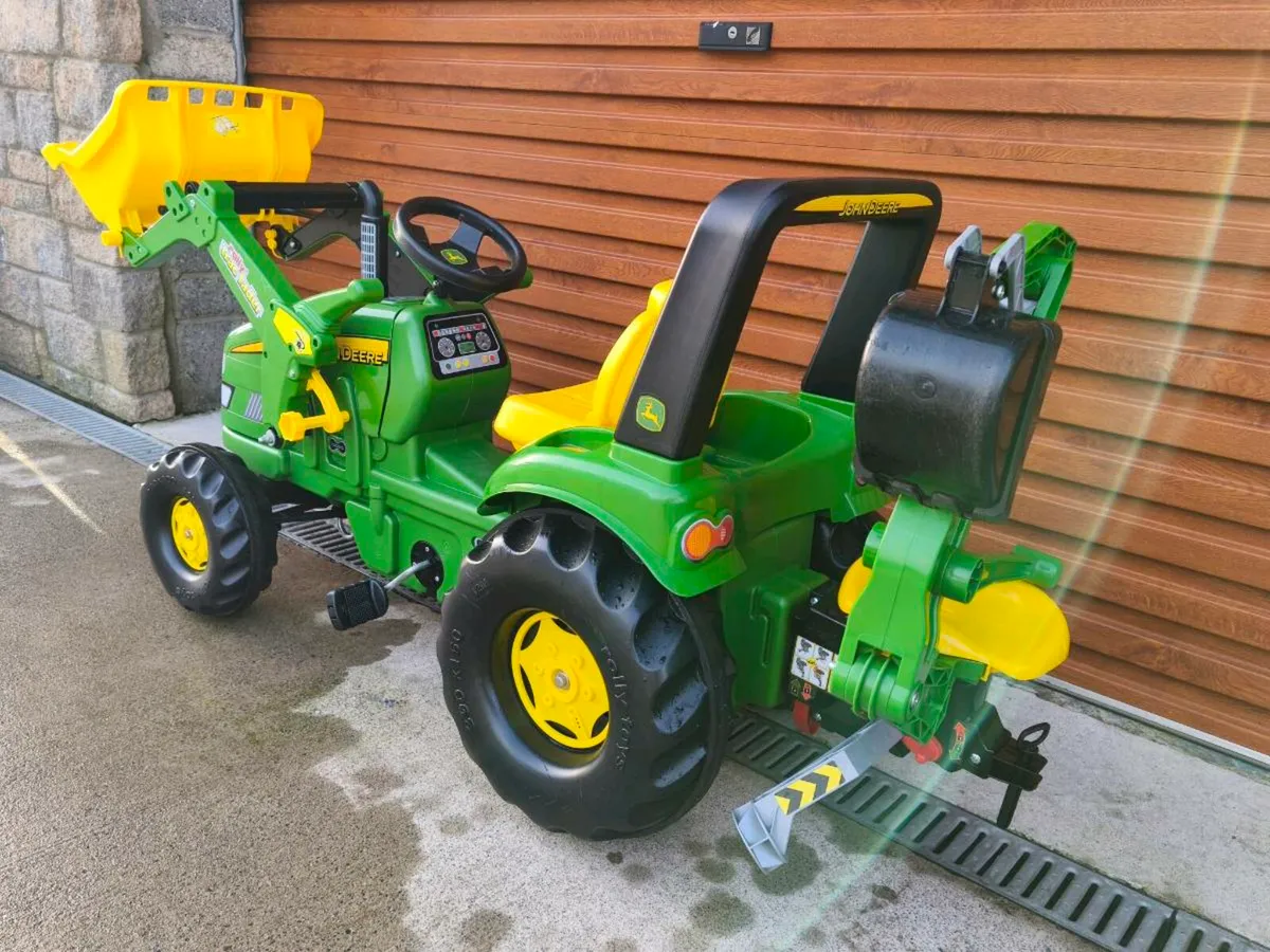 Rolly tractor and accessories - Image 3