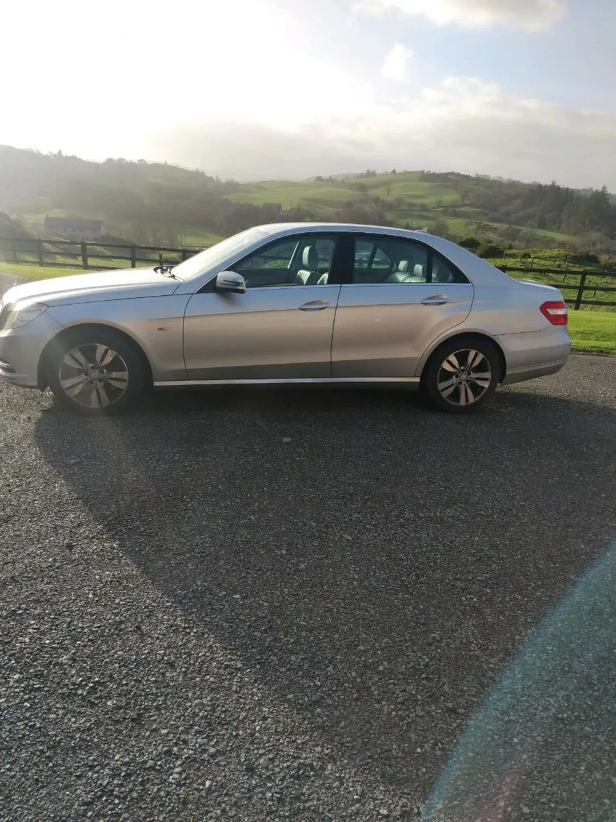 Mercedes Benz E200 CDI - Image 2