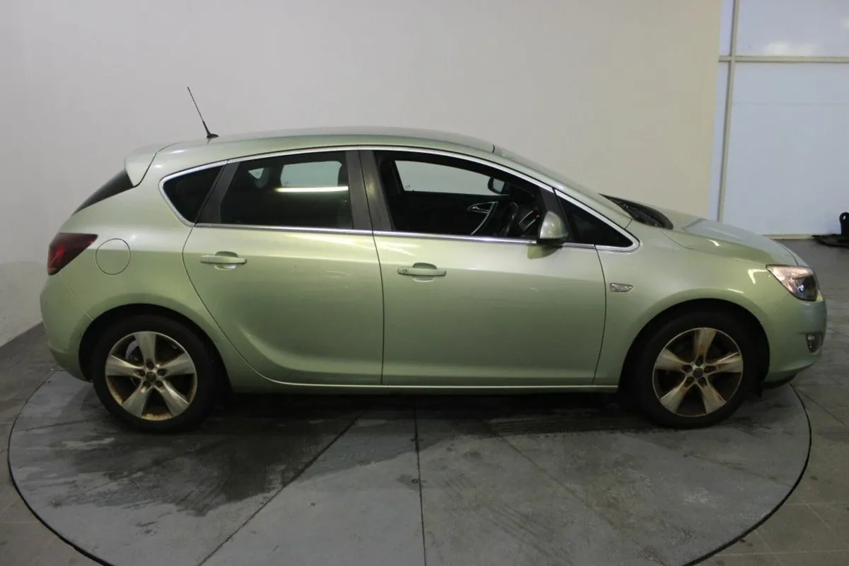 Opel Astra 1.4 16v VVT 100PS SRI - Image 3