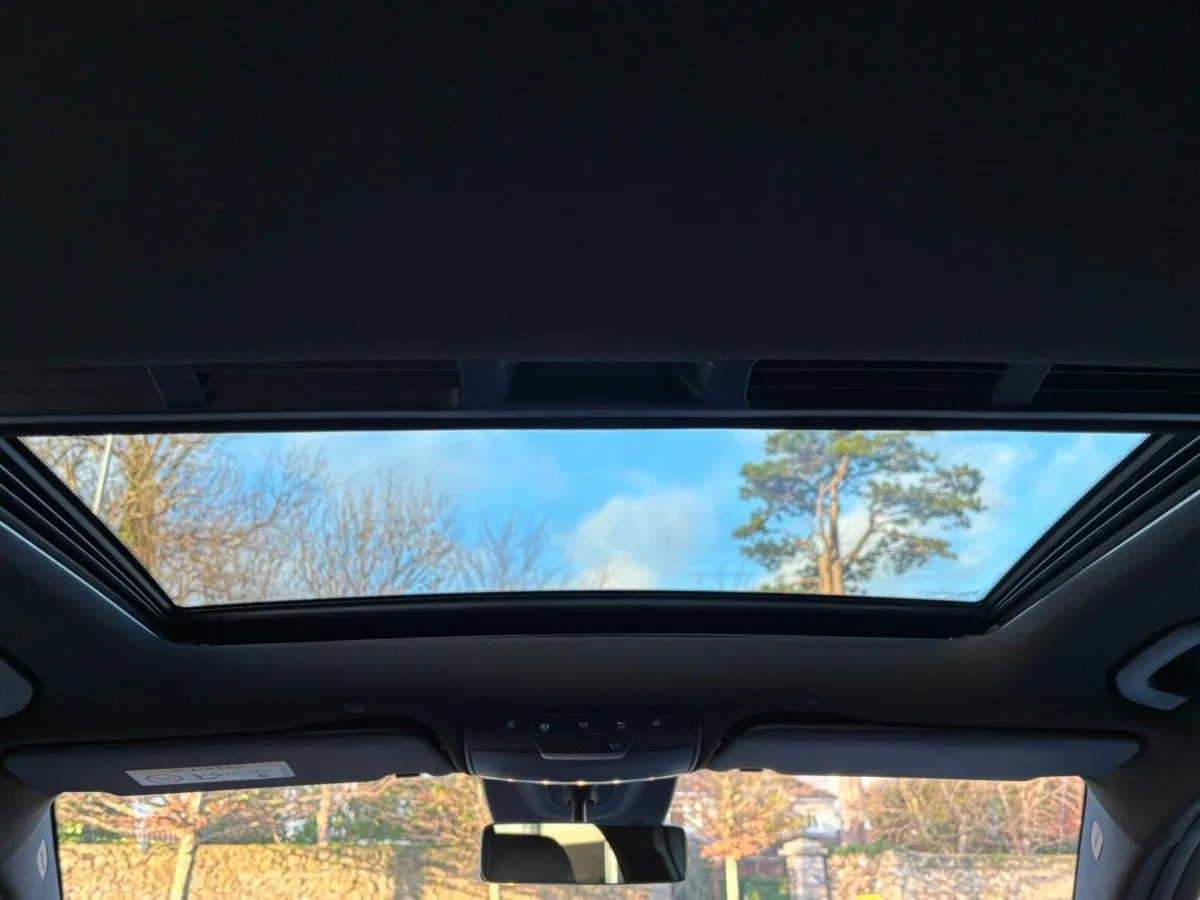 Mercedes-Benz EQC 400 AMG LINE PREMIUM OPEN SUNROO - Image 3