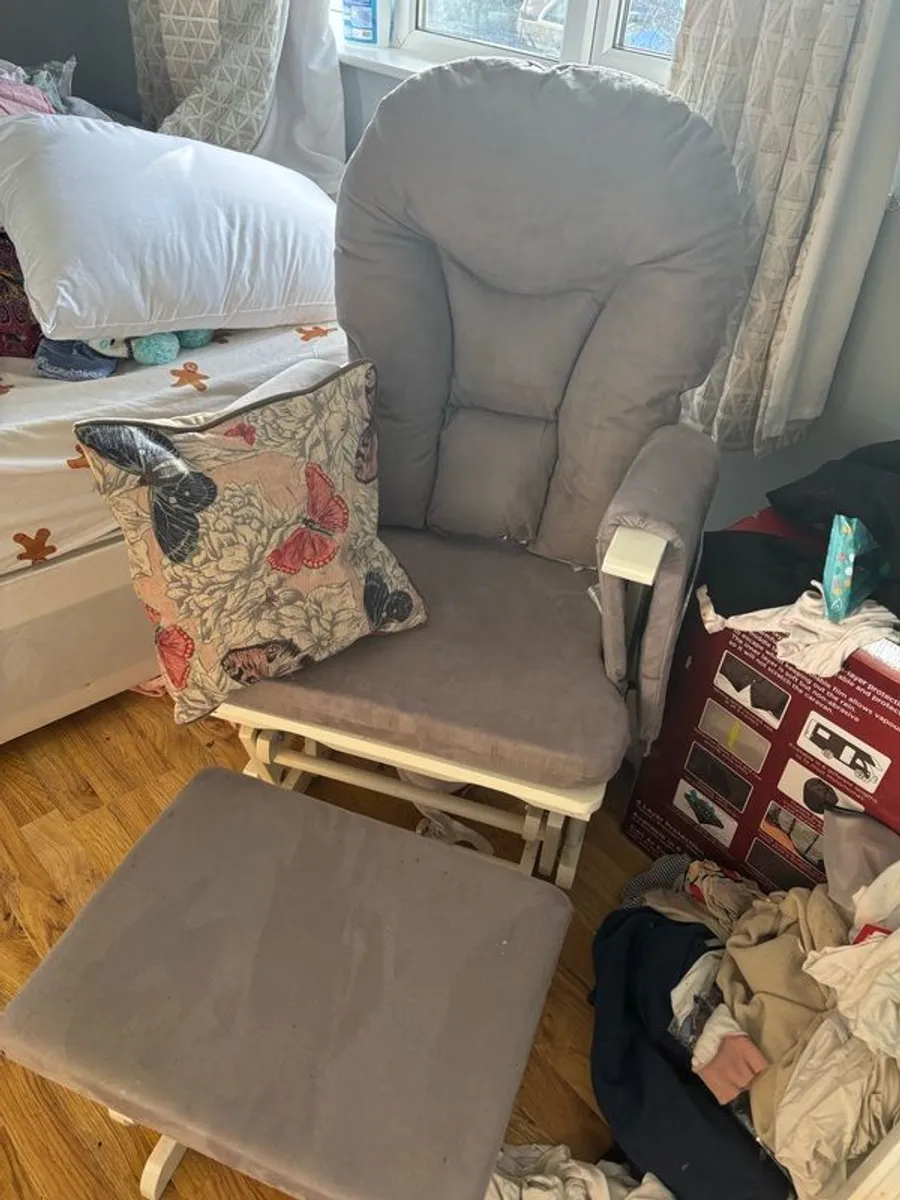 nursing rocking chair - Image 2
