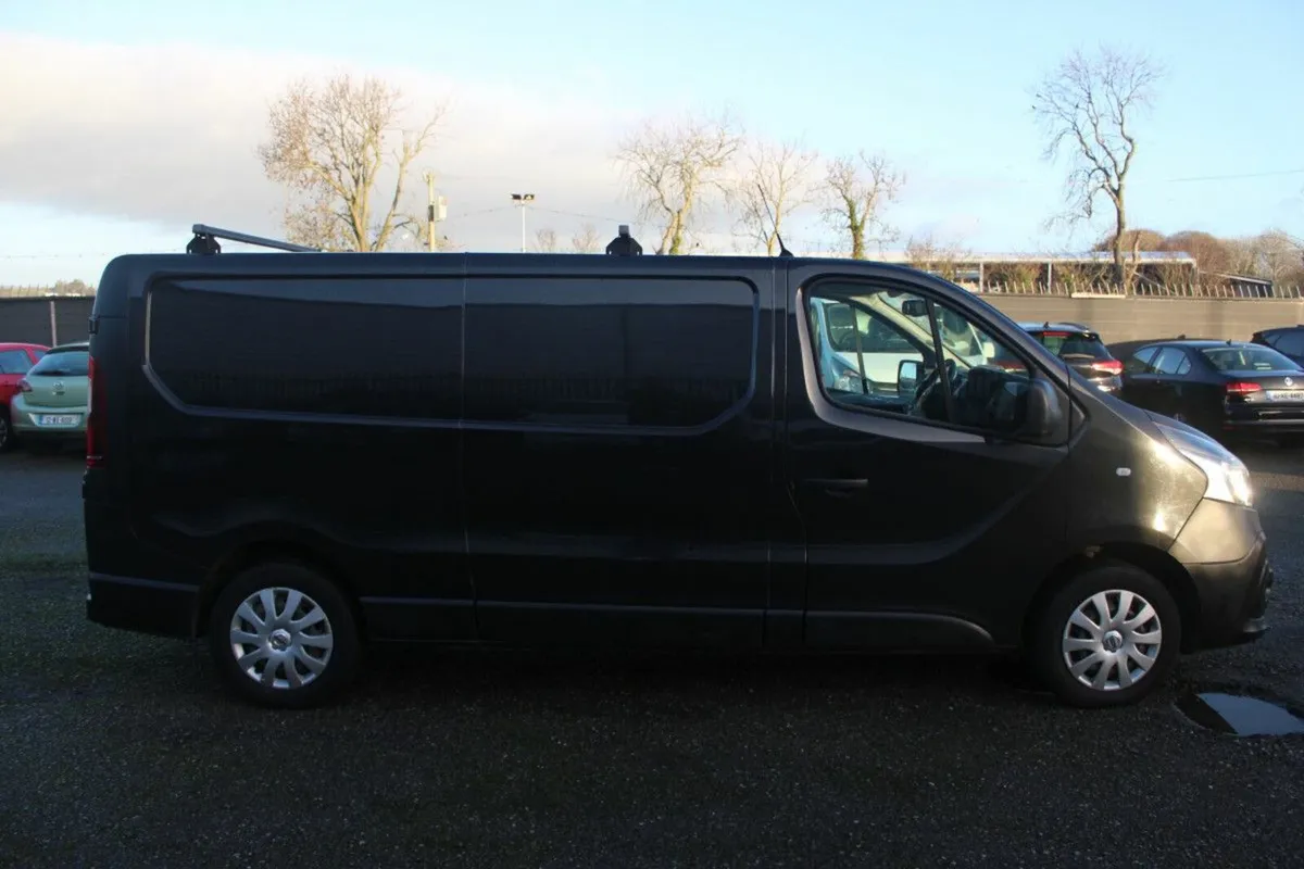 Nissan NV300 NV300 LWB 120 SV 4DR - Image 4