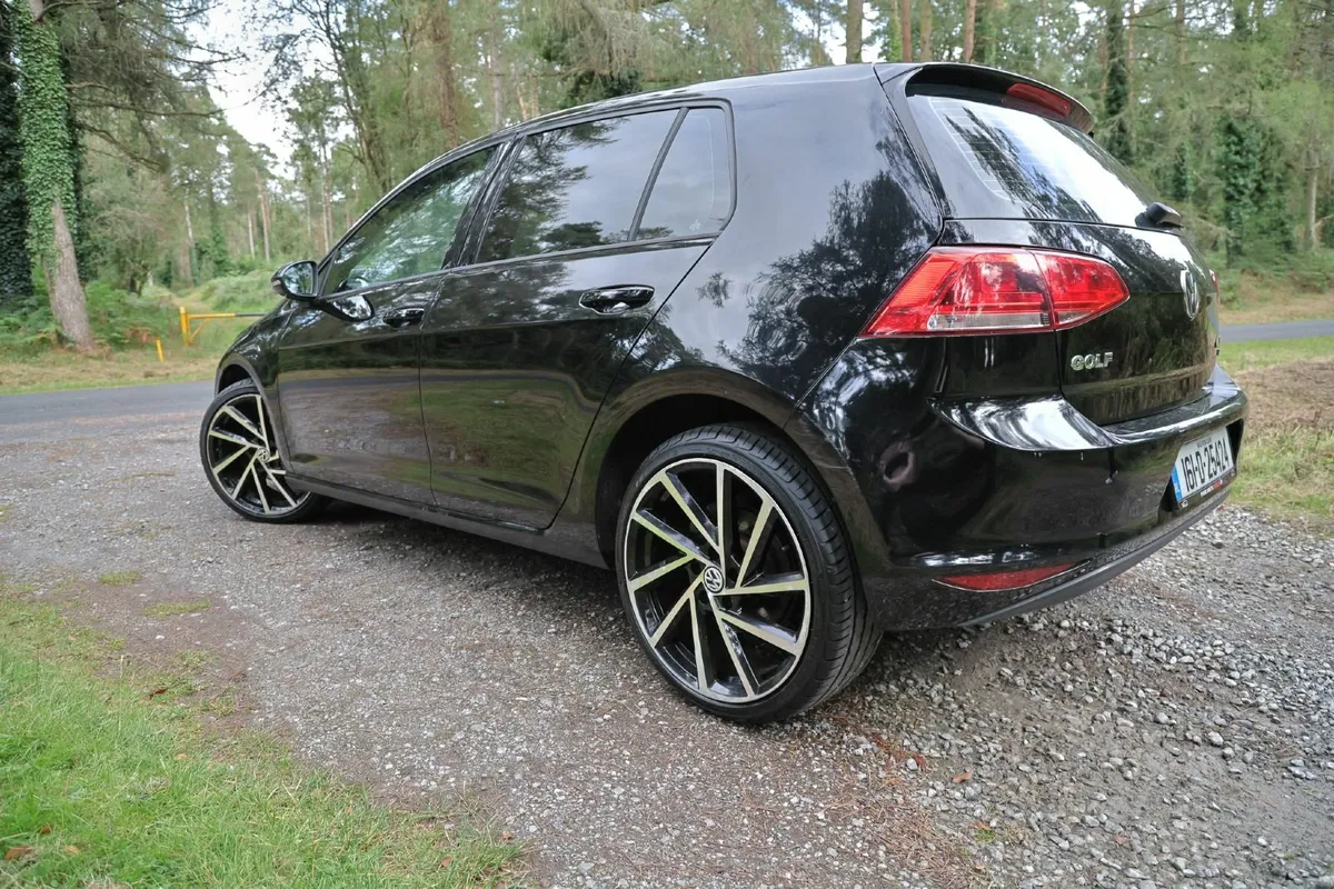Volkswagen Golf 1.6 TDI 2016 NCT 11/27 - Image 1