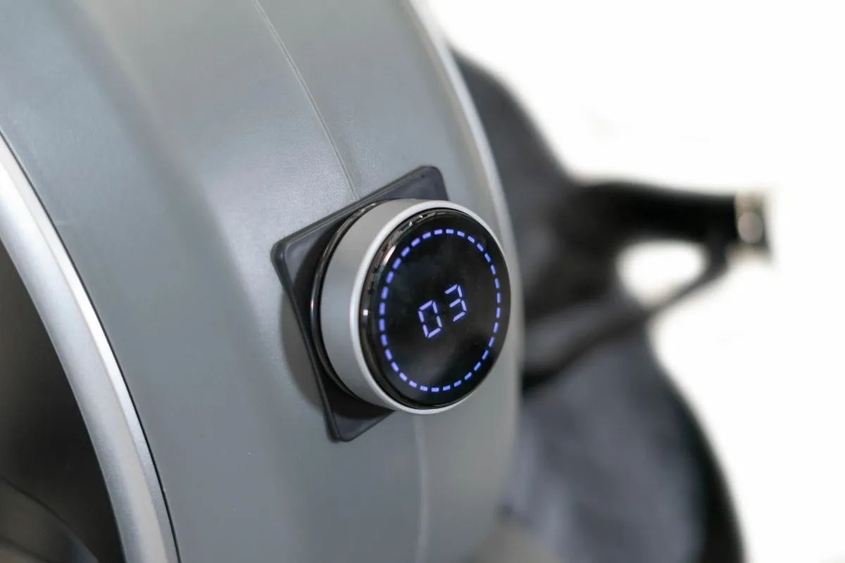 BH Fitness: i.Thames Rowing Machine (Rower) - Image 2