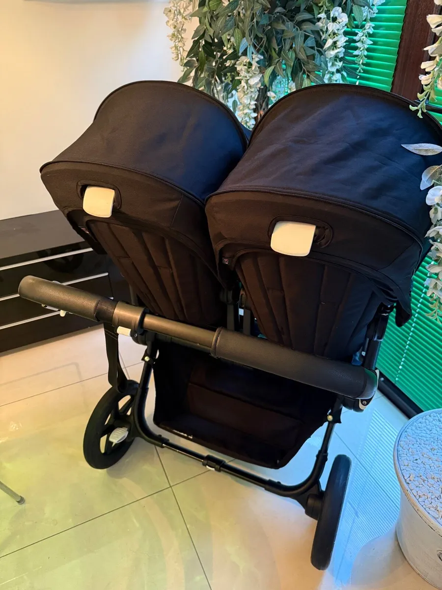 Bugaboo Donkey 3 in Swords - Image 3